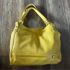 The SAK yellow pebbled leather hobo shoulder handbag purse magnetic snap